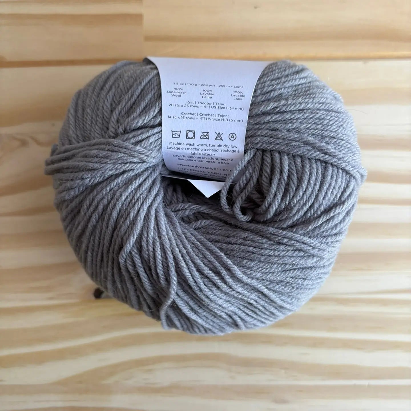 Universal Yarn - Deluxe DK Superwash